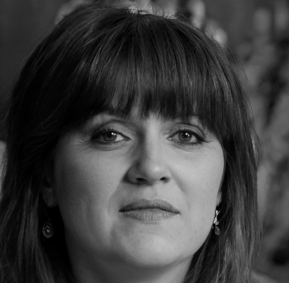 Portrait de Marie Dubois, experte en analyse financière